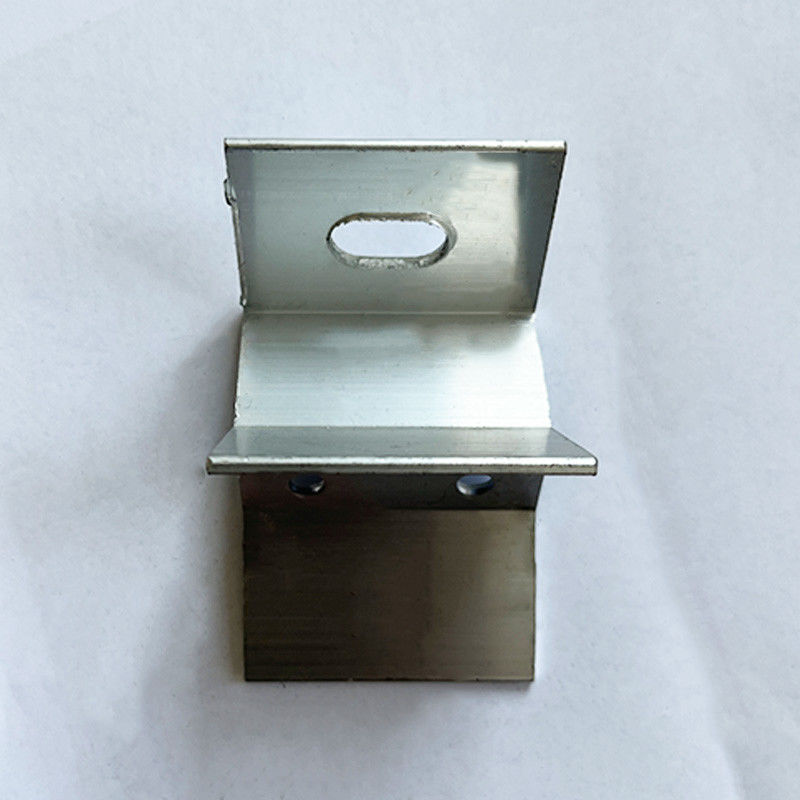 Fabbrica trapezoidale solare del morsetto del pannello solare dell'installazione del tetto del dispositivo solare di alluminio del tetto