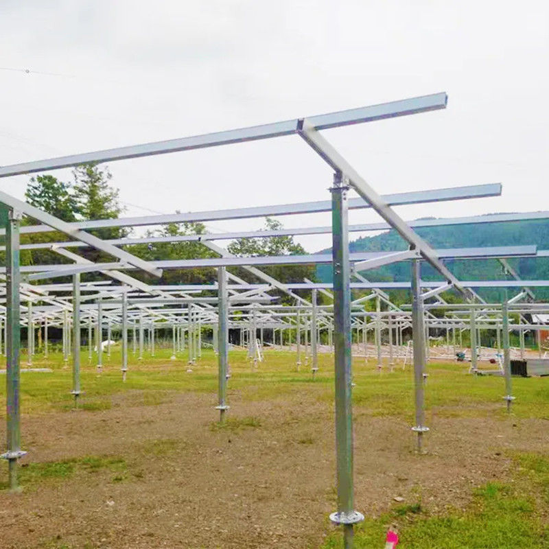 Sistema di montaggio solare a terra in alluminio regolabile resistenza alla corrosione per installazione solare