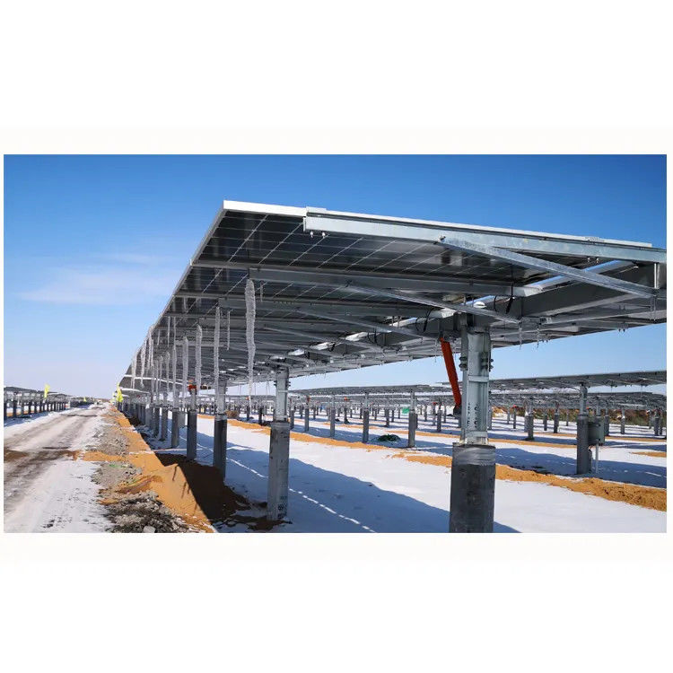 Importazione di un sistema di tracciamento fotovoltaico a asse singolo proveniente da una fabbrica cinese + sistema di auto-pulizia dei pannelli fotovoltaici
