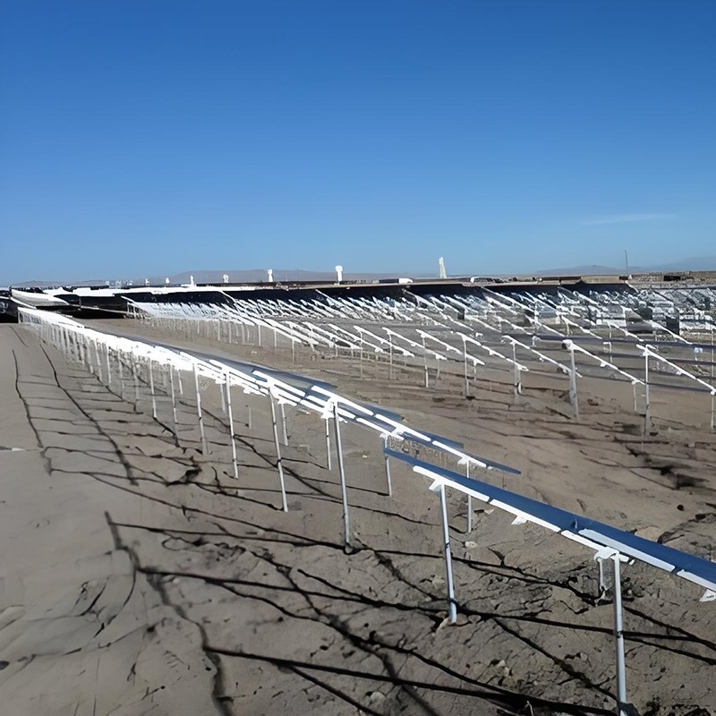 Staffe di montaggio per pannelli solari personalizzabili per le esigenze del tuo impianto fotovoltaico Soluzione robusta e durevole per i tuoi progetti