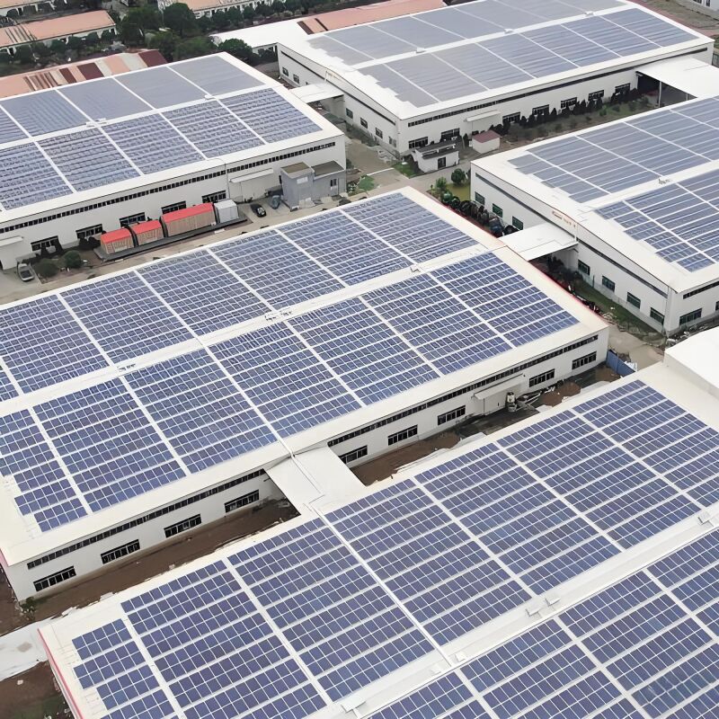 Supporti per il montaggio sul tetto di pannelli solari compatibili con tetti in lamiera ondulata offrendo installazione e lunga durata di vita