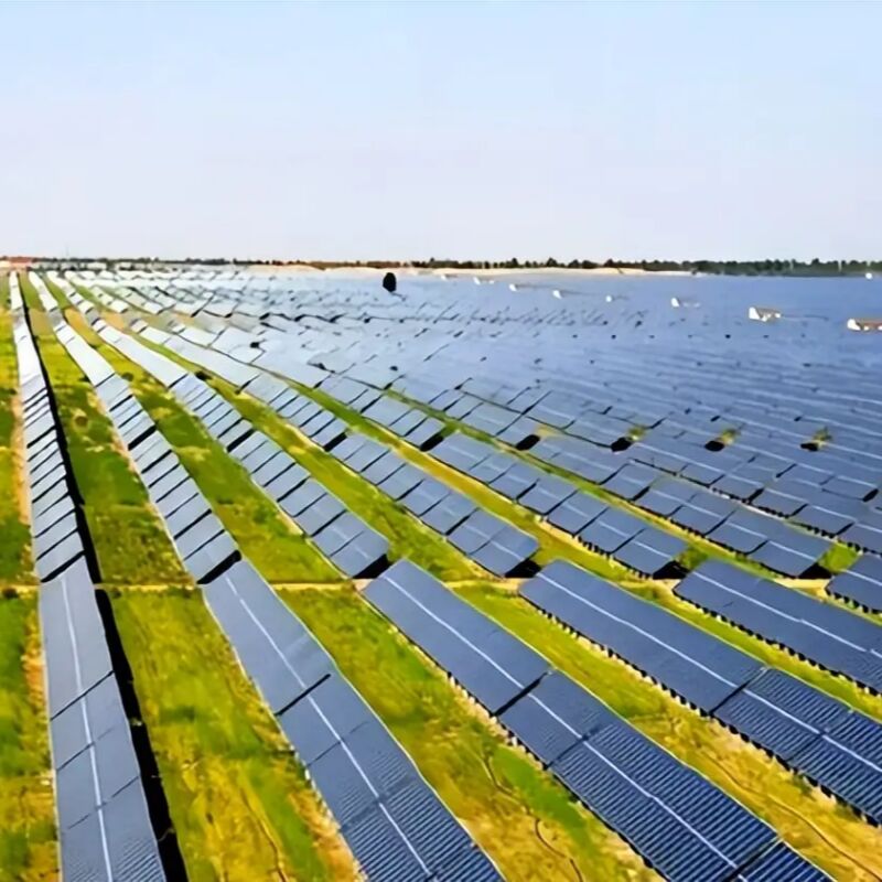 Staffe di montaggio a terra per impianti solari per impieghi gravosi, costruite con materiali resistenti alla corrosione per il montaggio di pannelli solari in aziende agricole